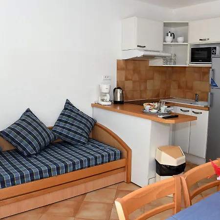 T3 By Interhome