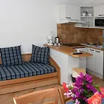 Nyaraló T3 By Interhome Borgo