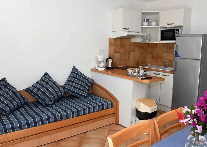 T3 By Interhome